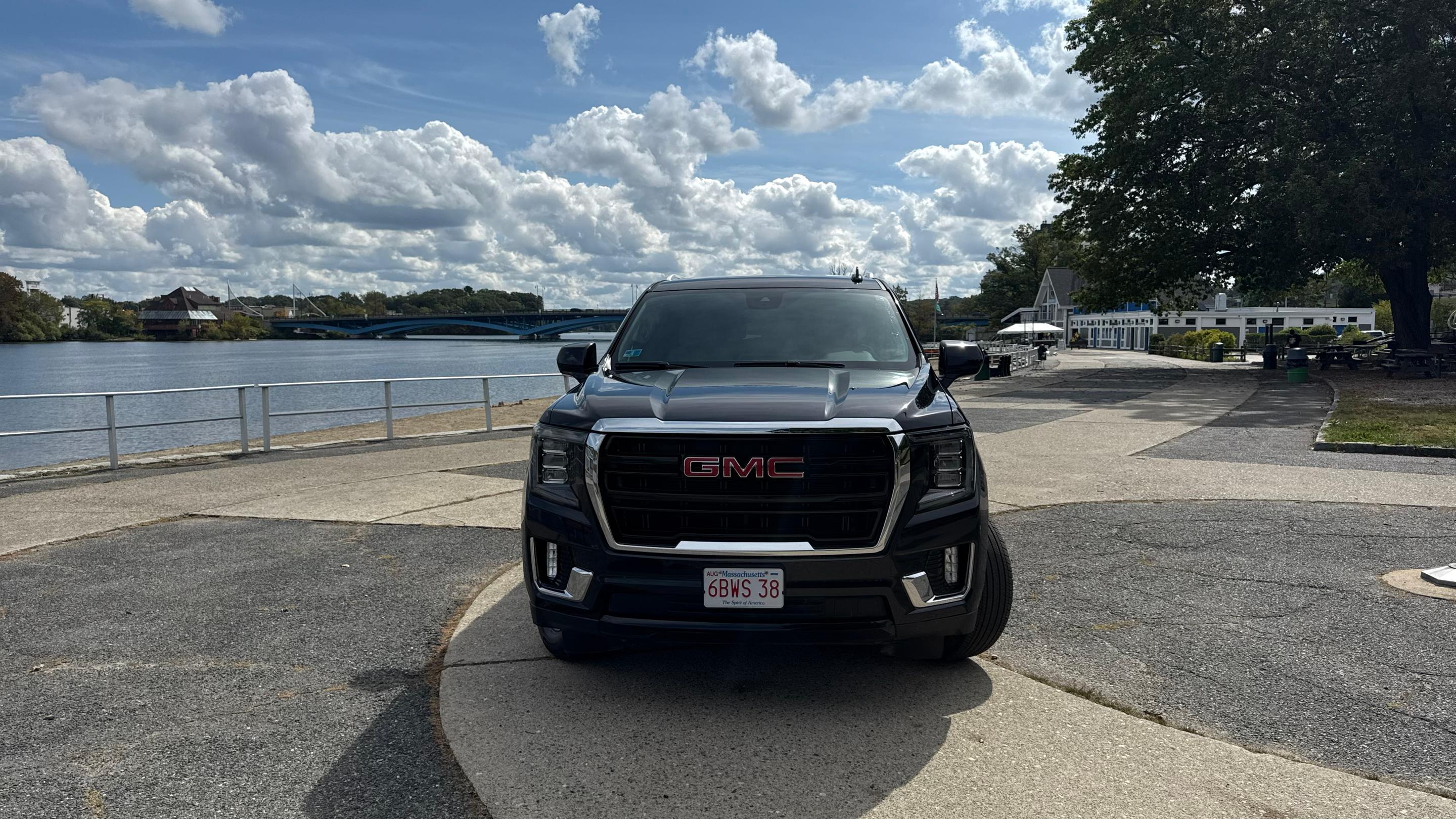 GMC Yukon 2023 in Uxbridge, MA