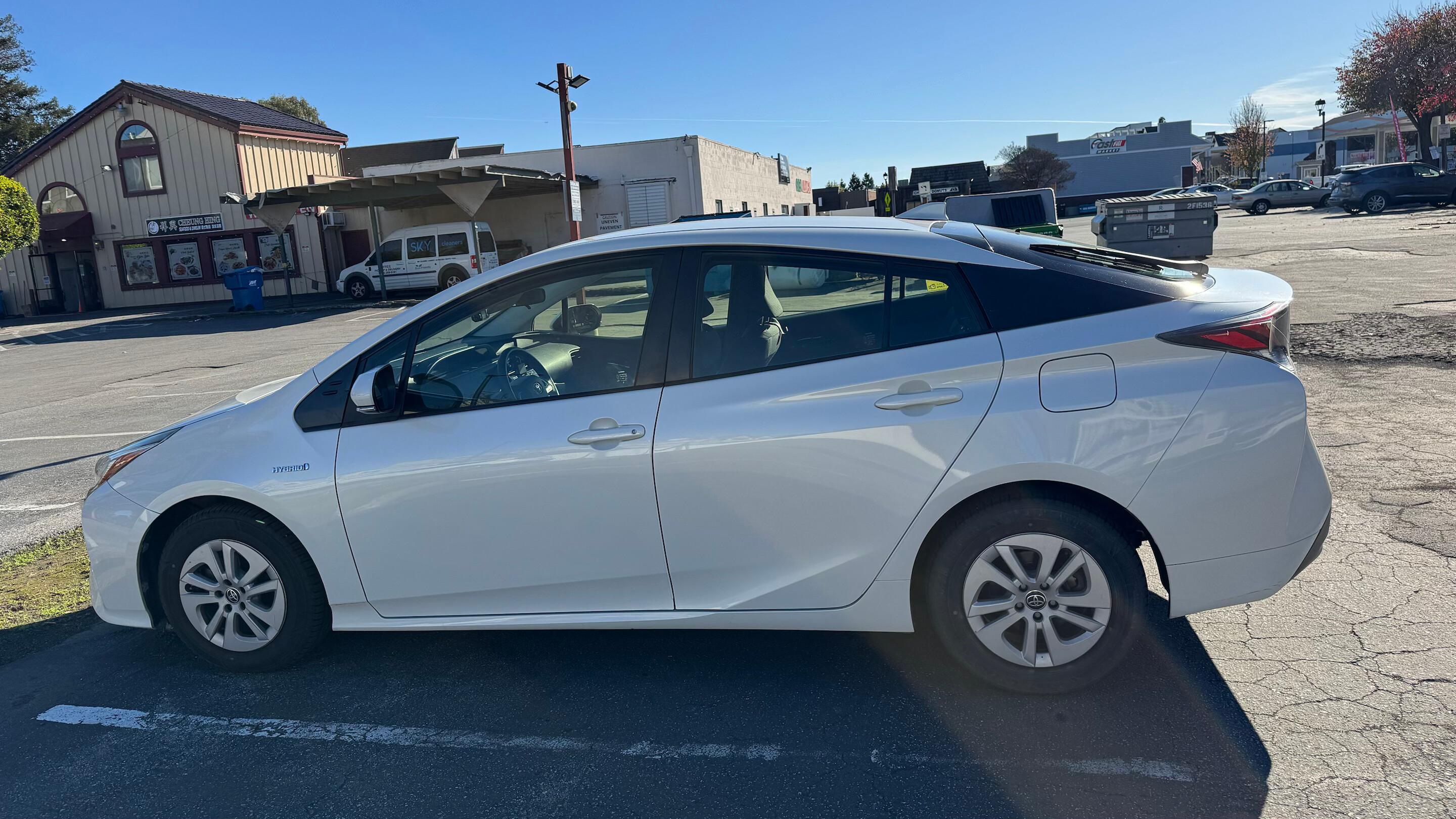Toyota Prius 2017 in Belmont, CA