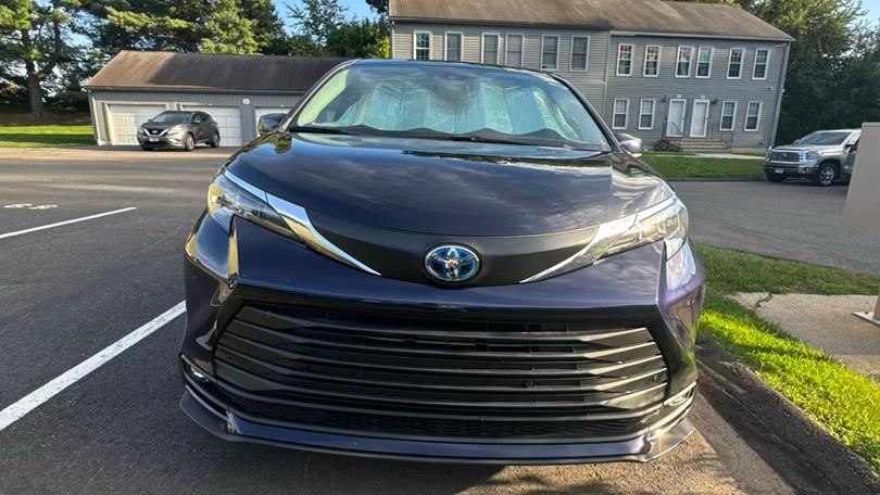 Toyota Sienna 2025 in East Windsor, CT