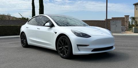 Tesla Model 3 2022