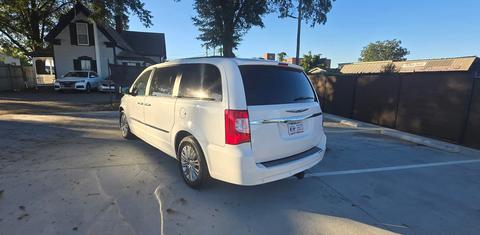 Chrysler Town & Country 2016