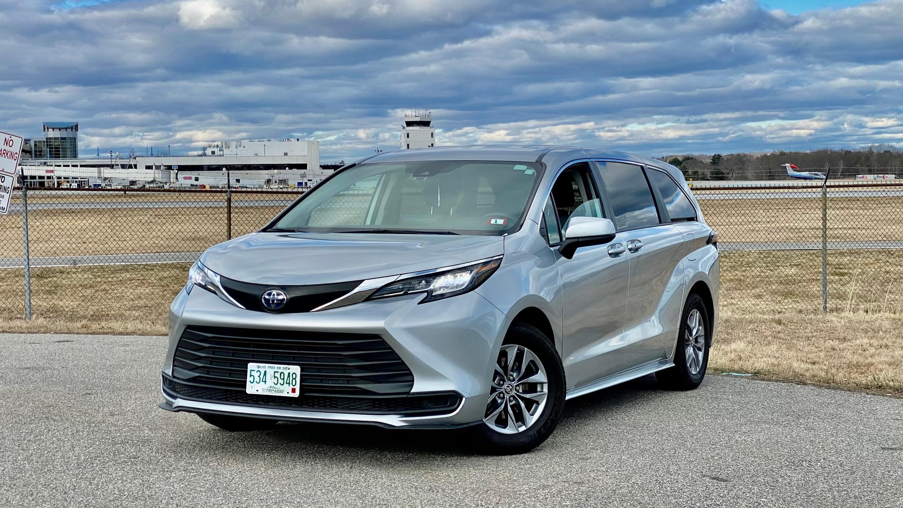 Toyota Sienna 2022 in South Portland, ME