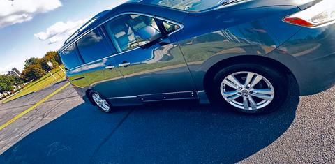 Nissan Quest 2016