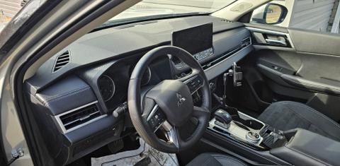 Mitsubishi Outlander 2025