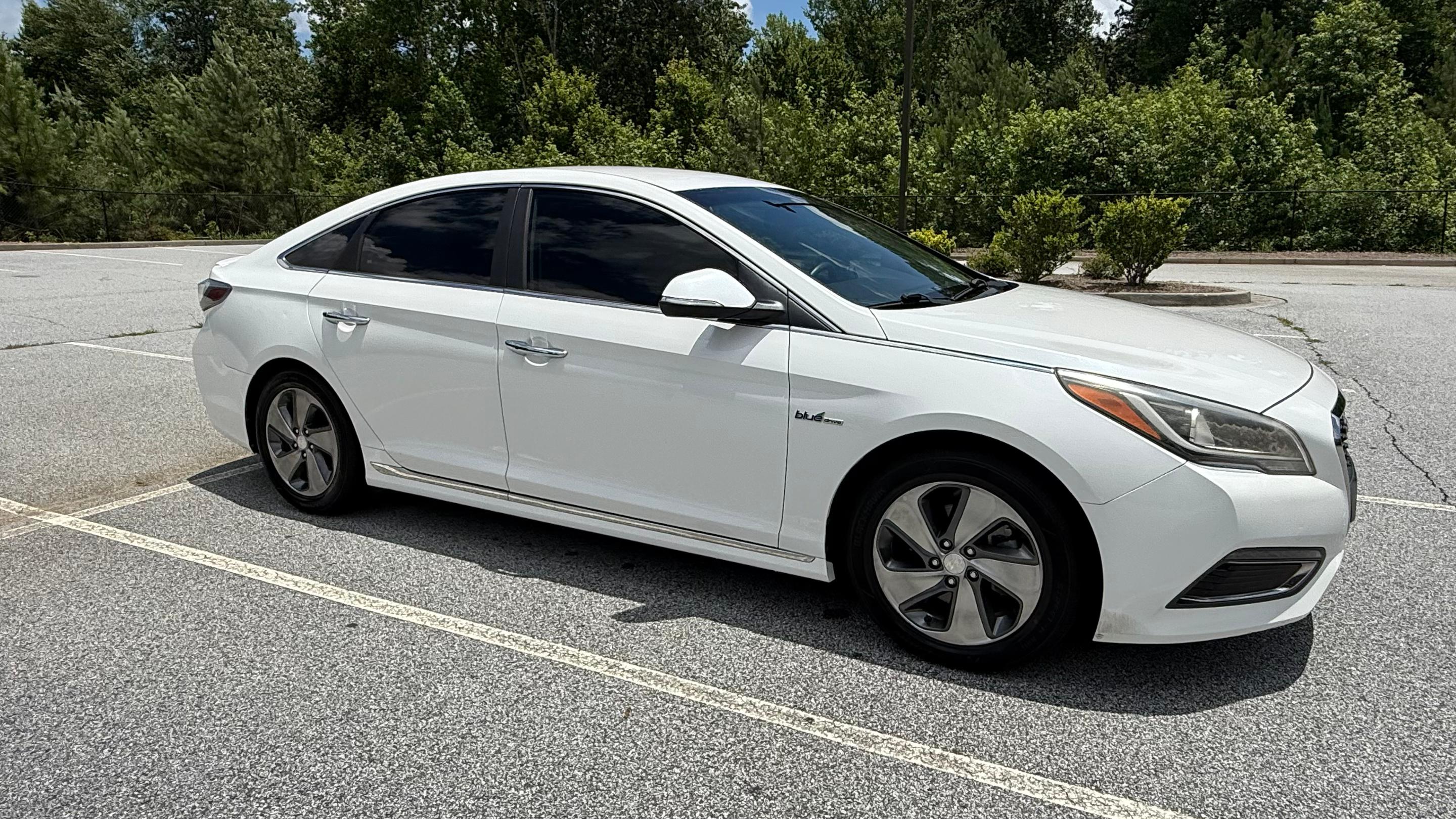 Hyundai Sonata Hybrid 2017 in Peachtree City, GA