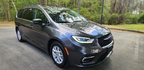 Chrysler Pacifica 2022 rental in Fayetteville, GA by Jewel W. | Turo