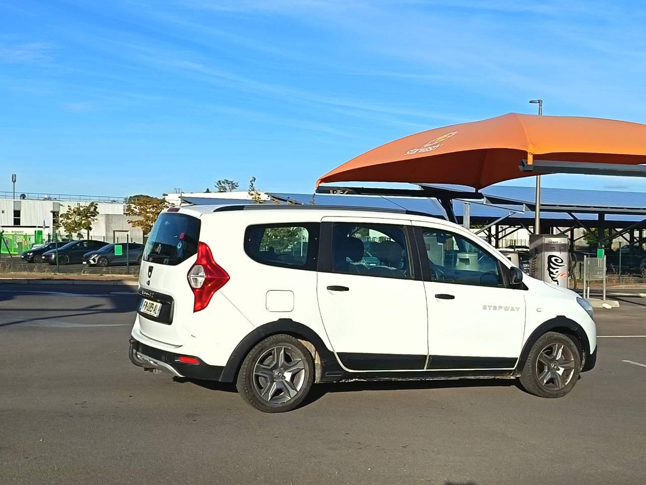 Dacia LODGY 2019 à Dole