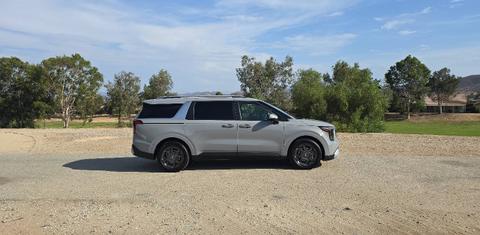 Kia Carnival Hybrid 2026