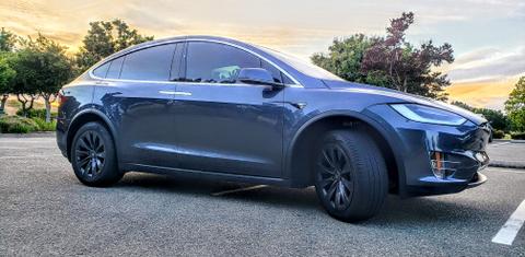 Tesla Model X 2019