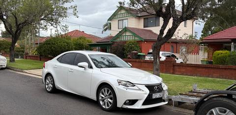 Lexus IS300h 2014