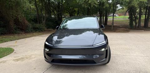 Tesla Model Y 2026