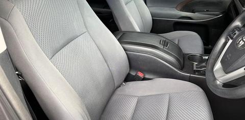 Toyota KLUGER 2016