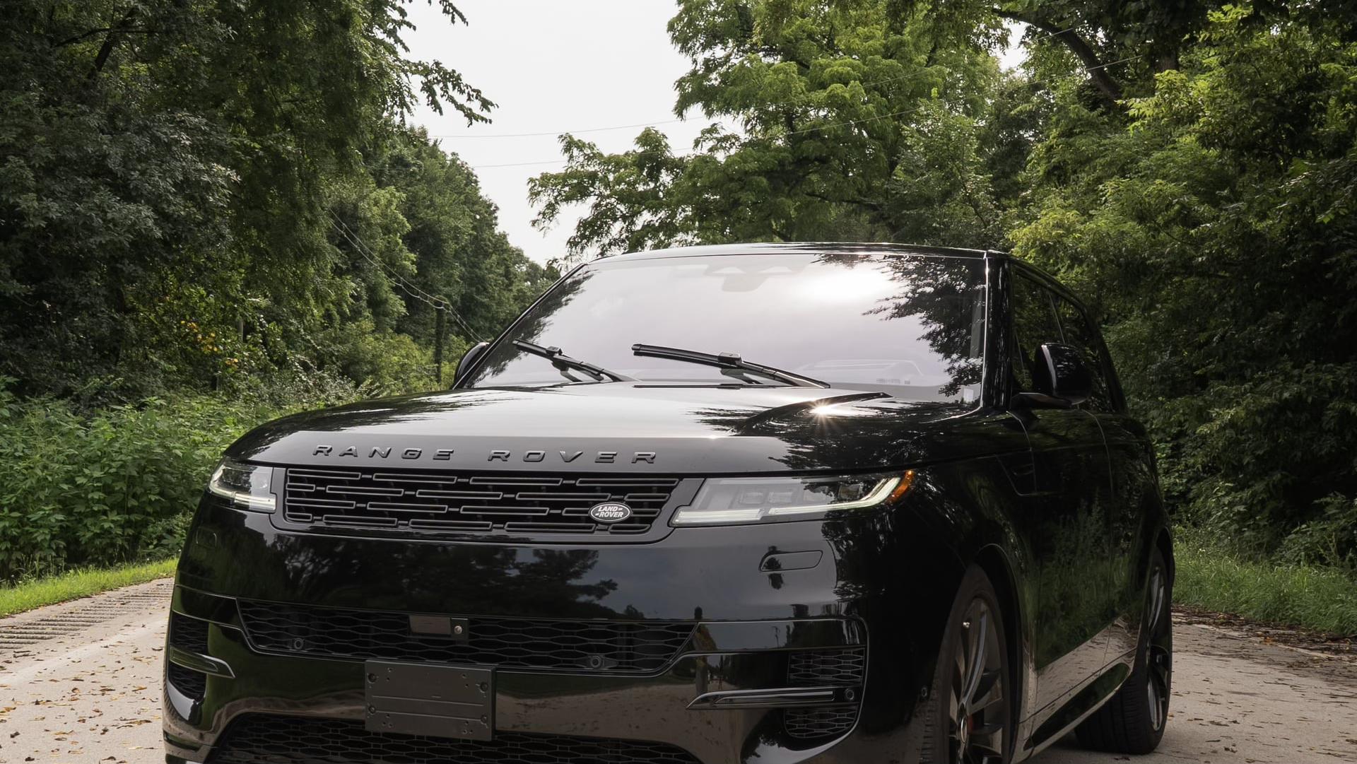 Land Rover Range Rover Sport 2023 in Chicago, IL