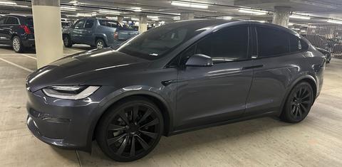 Tesla Model X 2022