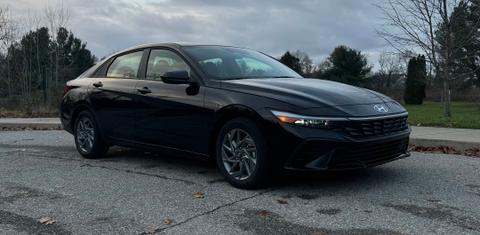 Hyundai Elantra 2024