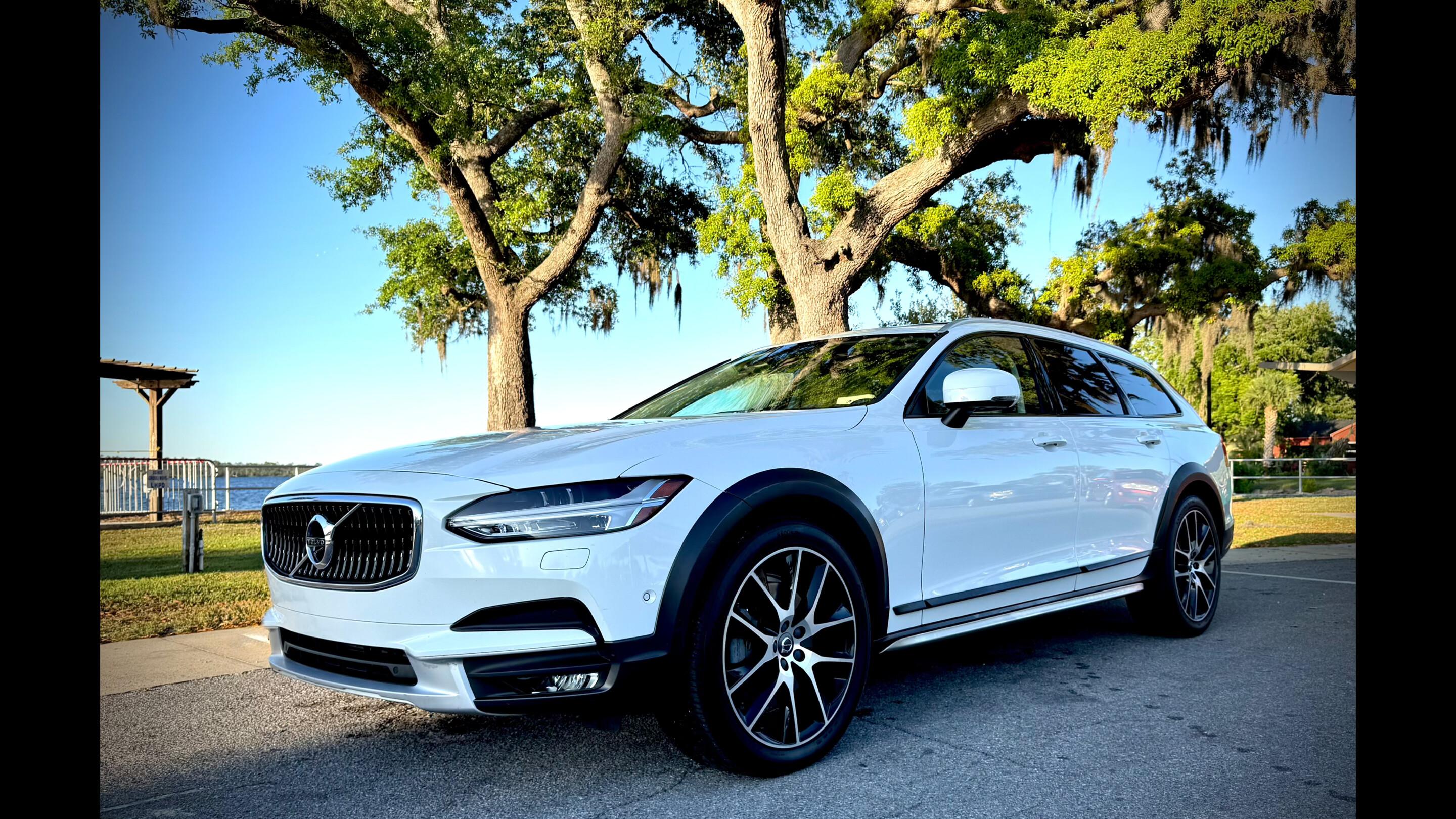 Volvo V90 Cross Country 2018 in Panama City, FL