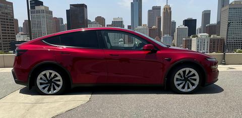 Tesla Model Y 2026
