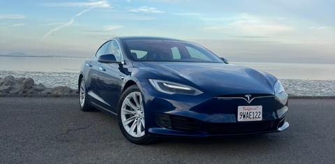 Tesla Model S 2016