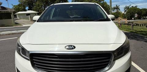 Kia CARNIVAL 2015