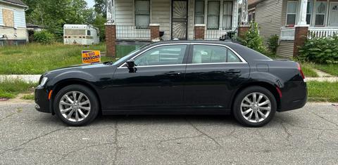 Chrysler 300 2023