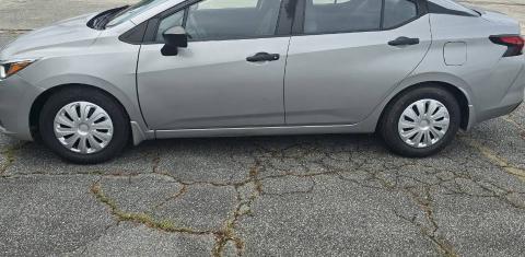 Nissan Versa 2020