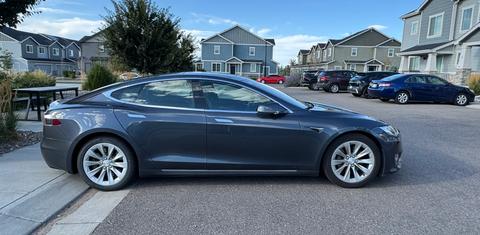 Tesla Model S 2017