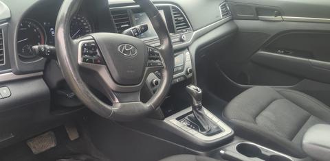Hyundai Elantra 2017