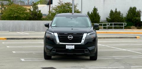 Nissan Pathfinder 2024