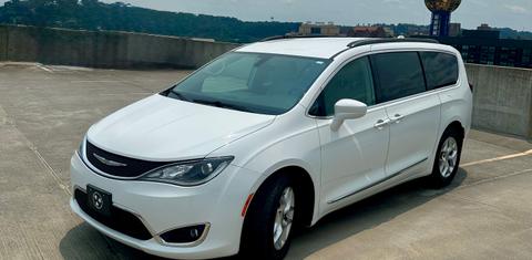 Chrysler Pacifica 2017