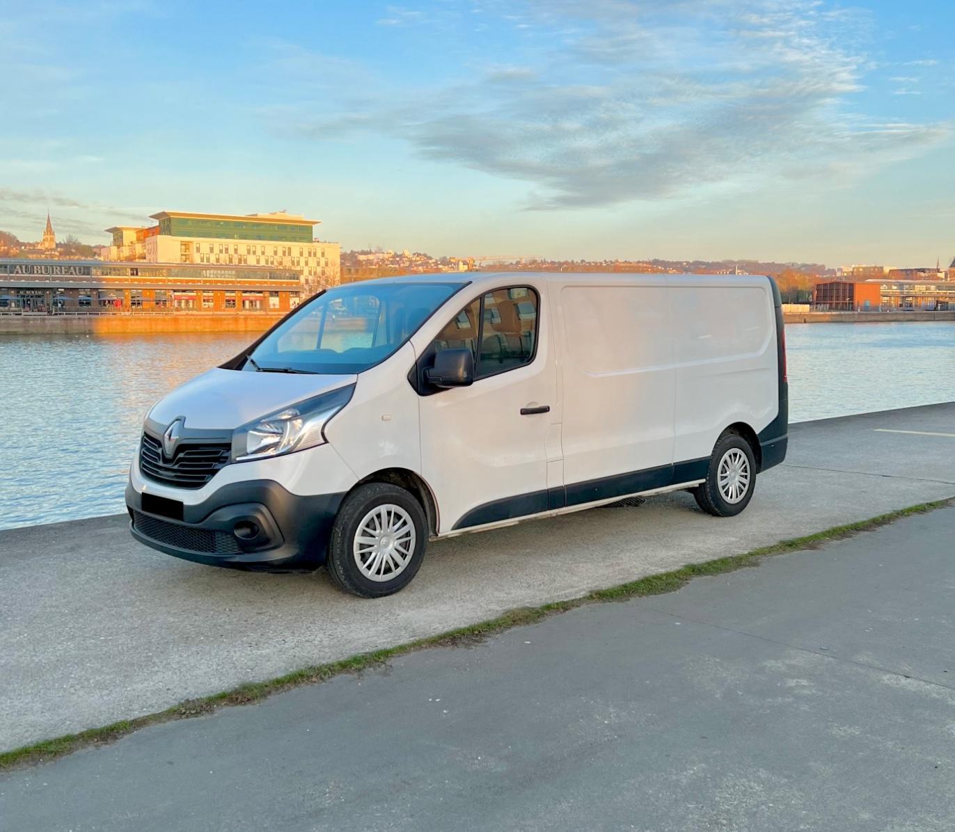 Renault TRAFIC III 2017 à Rouen