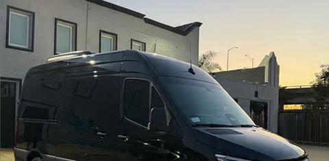 Mercedes-Benz Sprinter 2025