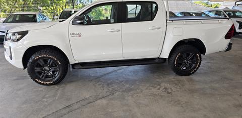 Toyota HILUX 2023