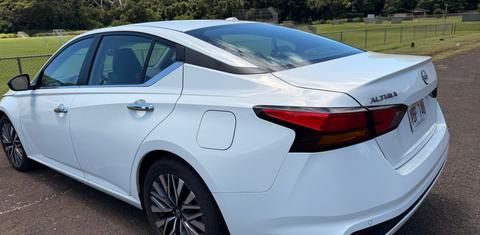 Nissan Altima 2025