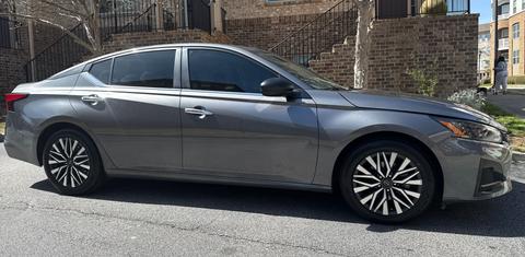 Nissan Altima 2024