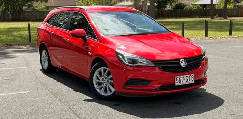 Holden ASTRA 2019