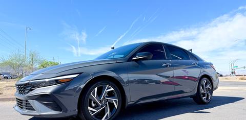 Hyundai Elantra 2025