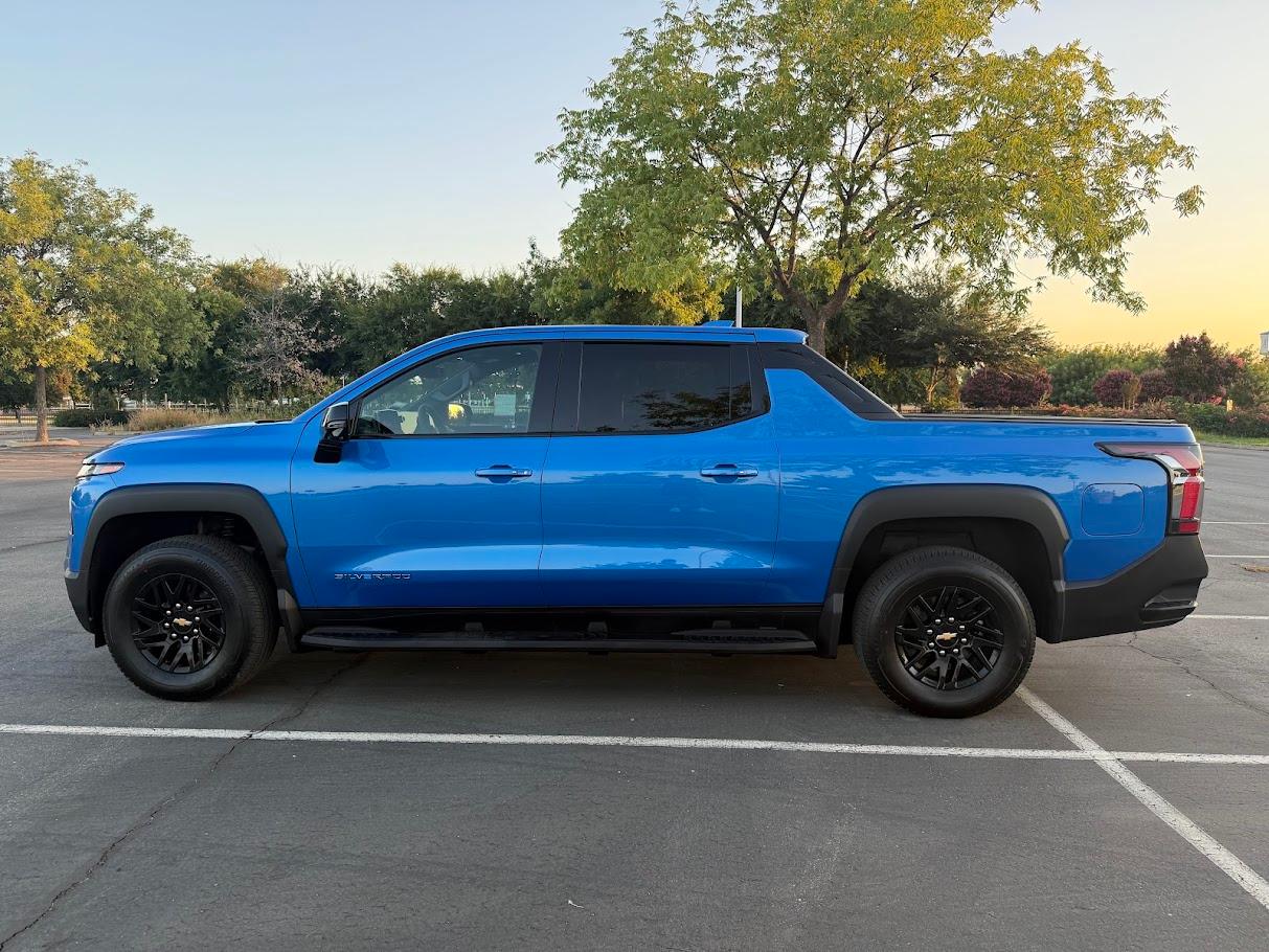 Chevrolet Silverado EV 2025 in Fresno, CA