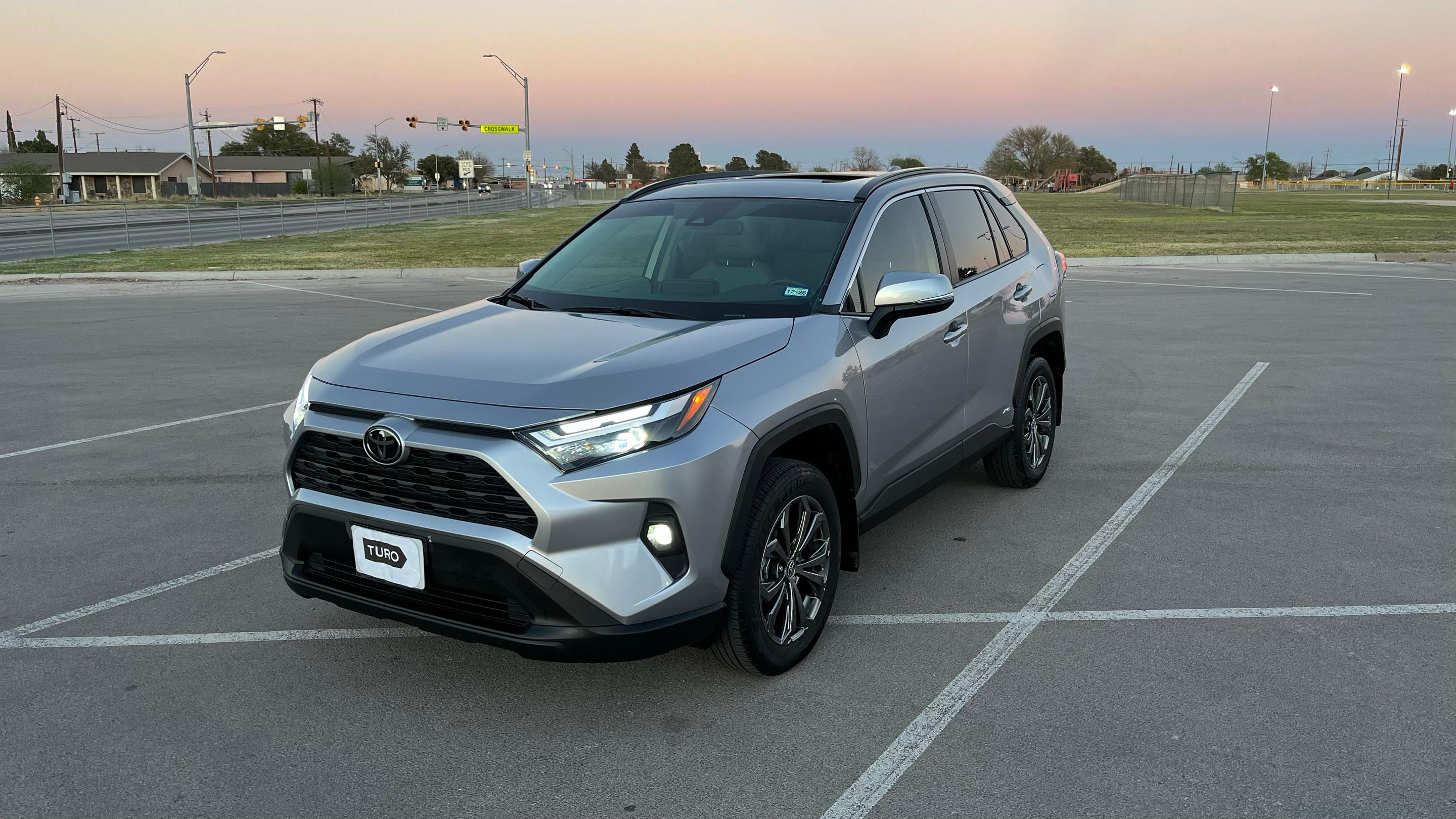 Toyota RAV4 Hybrid 2025 in Odessa, TX