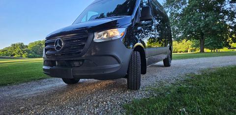 Mercedes-Benz Sprinter 2025