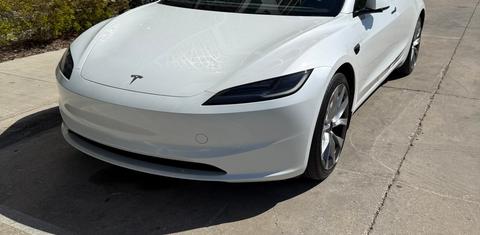 Tesla Model 3 2025
