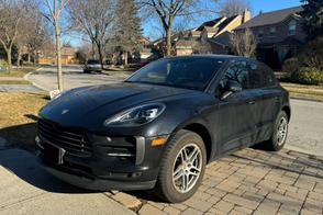 Porsche Macan car