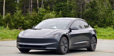 Tesla Model 3 2024