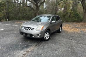 Nissan Rogue car