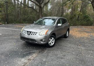 Nissan Rogue car