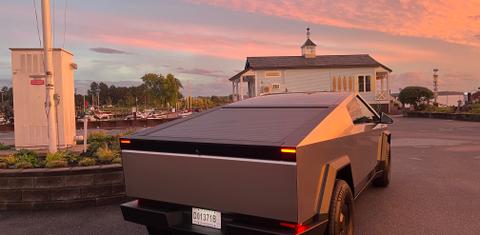 Tesla Cybertruck 2026