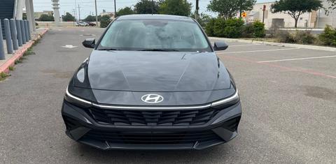 Hyundai Elantra 2024