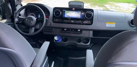 Mercedes-Benz Sprinter 2025