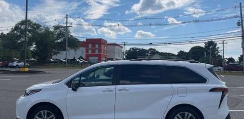 Toyota Sienna 2022