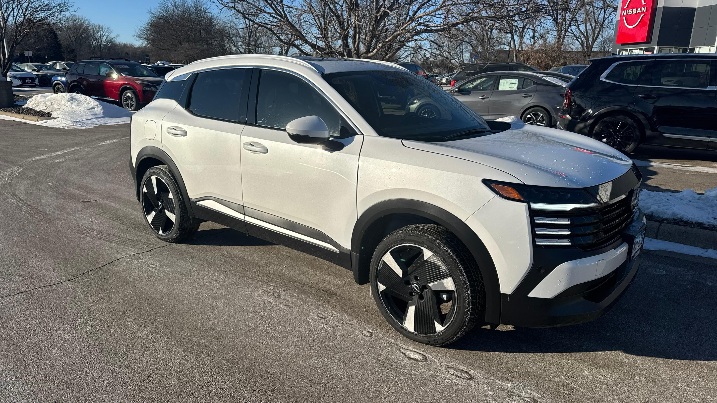 Nissan Kicks 2025 in Brooklyn Park, MN