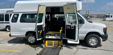Ford E-Series Van 2012
